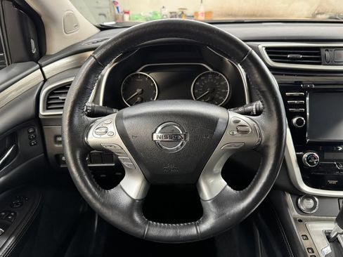 Used 2018 Nissan Murano SL w/ Moonroof Package FWD image 19