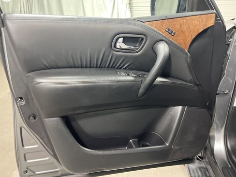 Used 2023 Nissan Armada SL w/ Captain's Chairs Package image 23