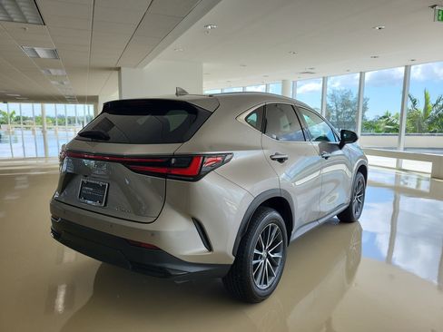 Certified 2024 Lexus NX 250 FWD image 8