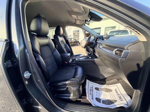Used 2017 MAZDA CX-5 Touring image 14