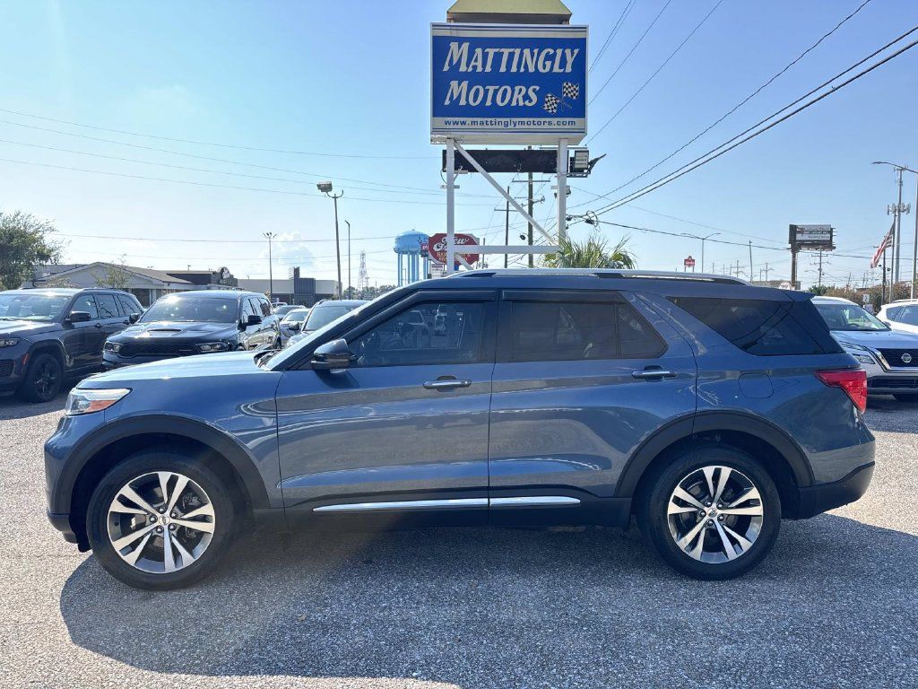 Used 2020 Ford Explorer Platinum w/ Premium Technology Package AWD/4WD image 4