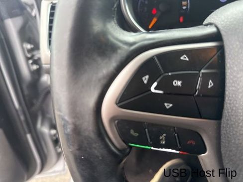 Used 2018 Jeep Grand Cherokee Laredo image 21