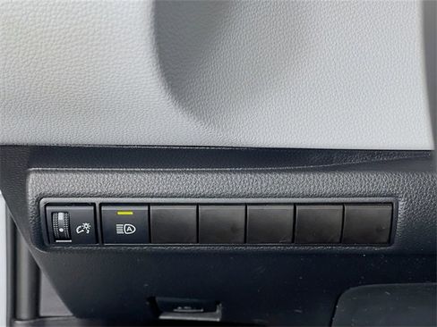 Used 2023 Toyota Corolla SE image 11