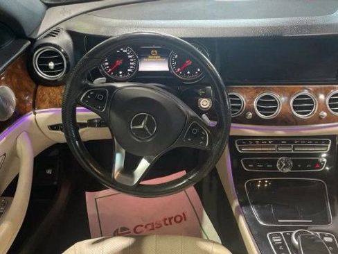 Used 2017 Mercedes-Benz E 300 4MATIC image 17