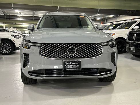 Used 2026 Volvo XC90 B6 Plus w/ Protection Package Premier AWD/4WD image 6