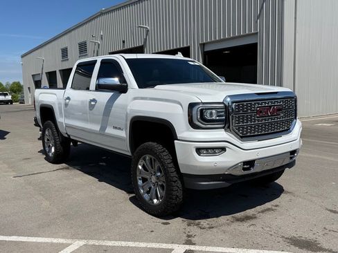 Used 2018 GMC Sierra 1500 Denali w/ Denali Ultimate Package image 2
