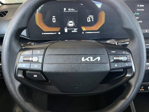 Used 2025 Kia K4 FWD image 19