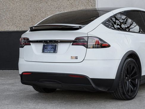 Used 2023 Tesla Model X Plaid image 13