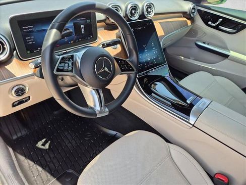 Used 2023 Mercedes-Benz C 300 Sedan image 10