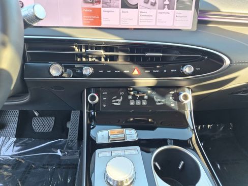 Used 2026 Genesis GV70 2.5T image 17