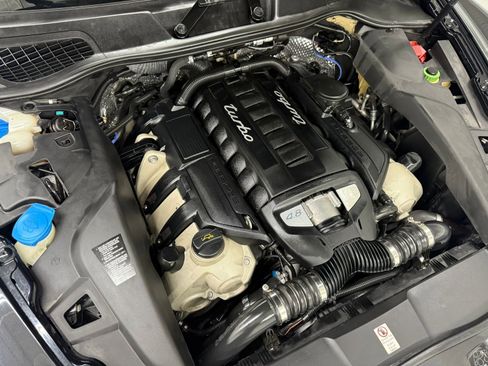 Used 2013 Porsche Cayenne Turbo image 59