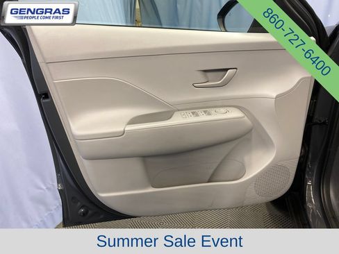 Used 2025 Hyundai Kona SEL AWD/4WD image 12