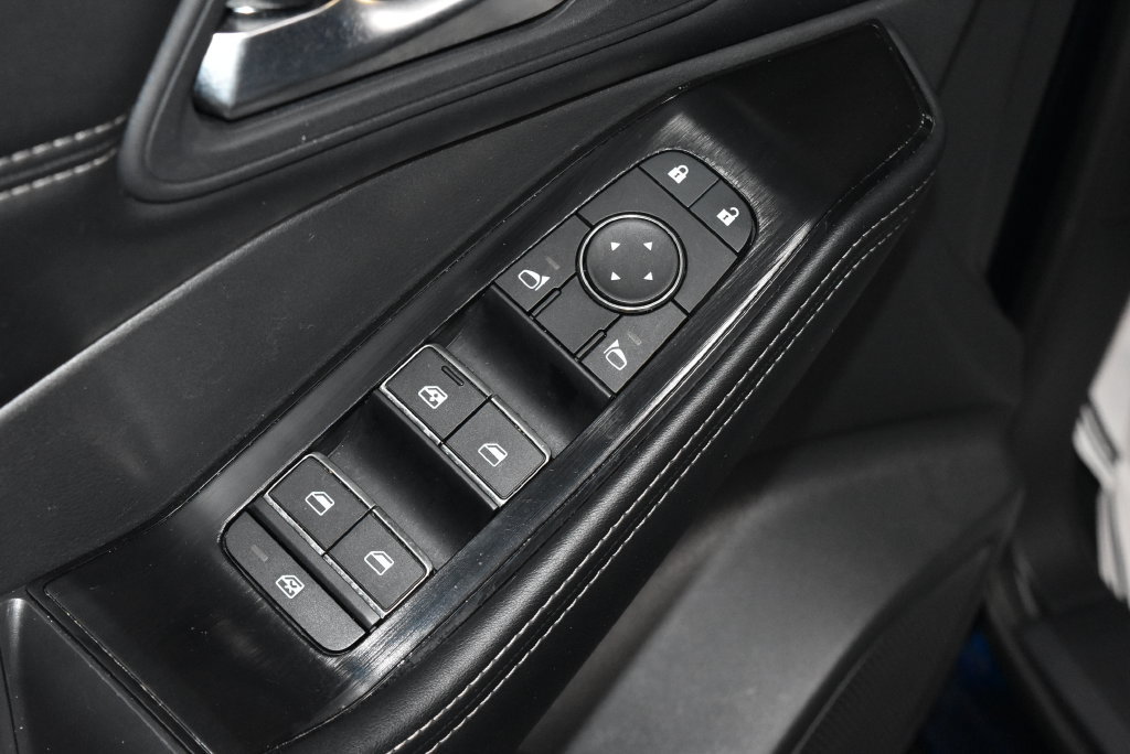 Certified 2026 Nissan Rogue SL AWD/4WD image 5