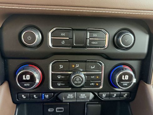 Certified 2024 Chevrolet Tahoe High Country AWD/4WD image 25