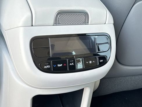 New 2026 Hyundai Ioniq 9 SE AWD/4WD image 18
