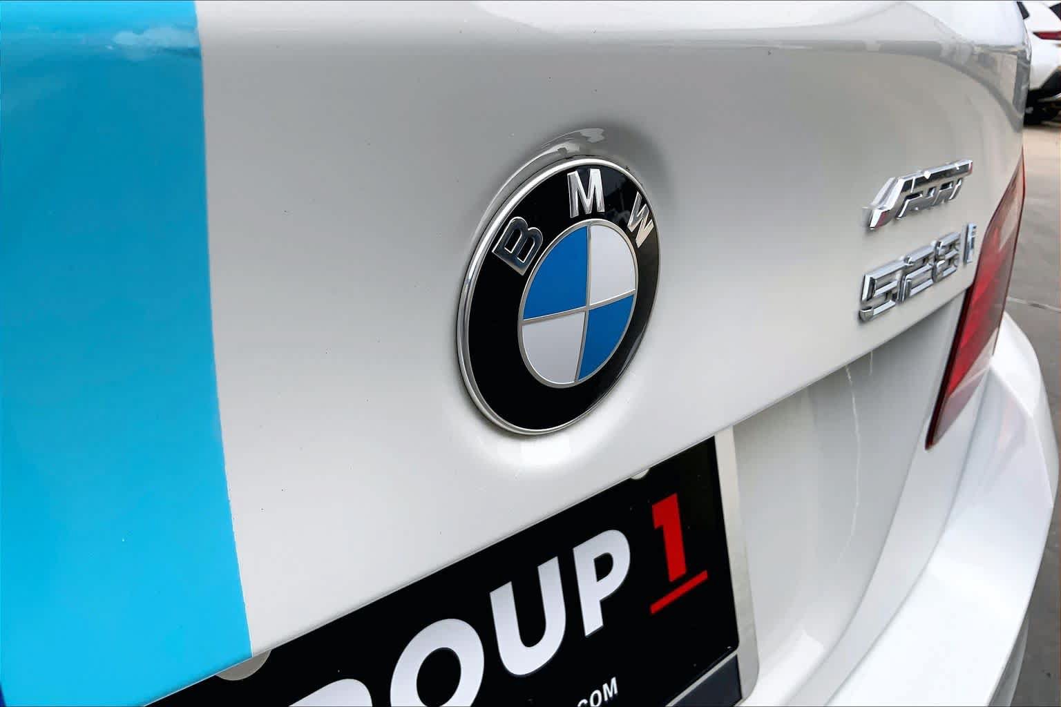 Used 2016 BMW 528i Sedan RWD image 10