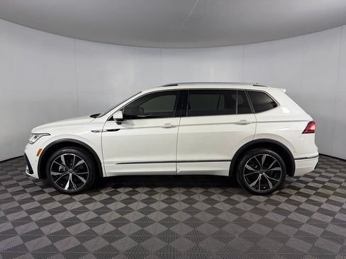 Used 2023 Volkswagen Tiguan SEL R-Line AWD/4WD image 11