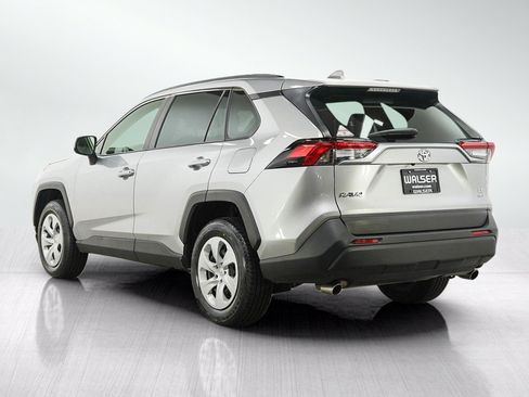 Used 2019 Toyota RAV4 LE w/ Carpet Mat Package AWD/4WD image 3
