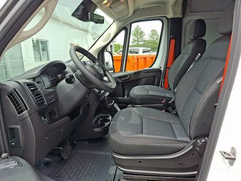 Used 2024 RAM ProMaster 2500 w/ Safety Group FWD image 10