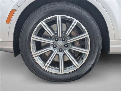 Used 2018 Audi Q7 3.0T Premium Plus w/ Premium Plus Package AWD/4WD image 27