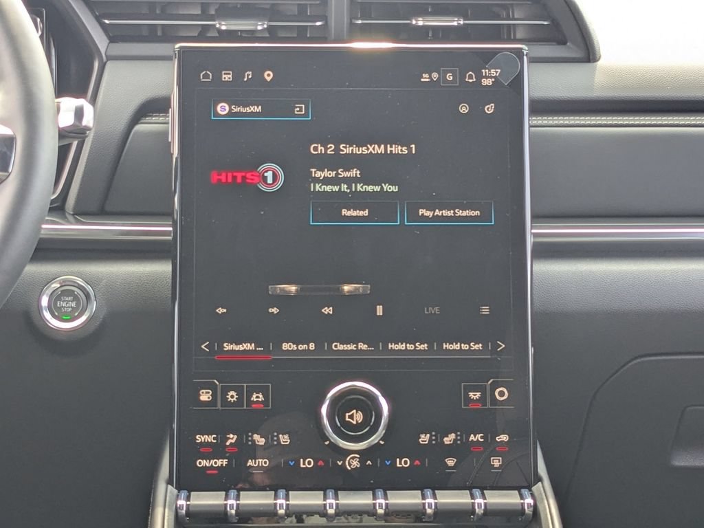 New 2027 GMC Terrain Elevation w/ Elevation Premium Package FWD image 16
