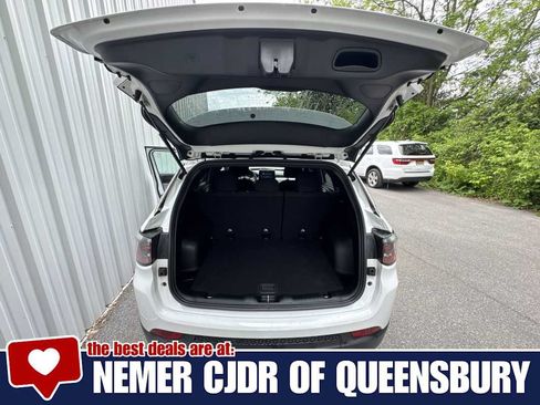 Used 2024 Jeep Compass Sport AWD/4WD image 22