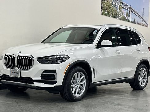 Used 2023 BMW X5 xDrive40i w/ Premium Package AWD/4WD image 8