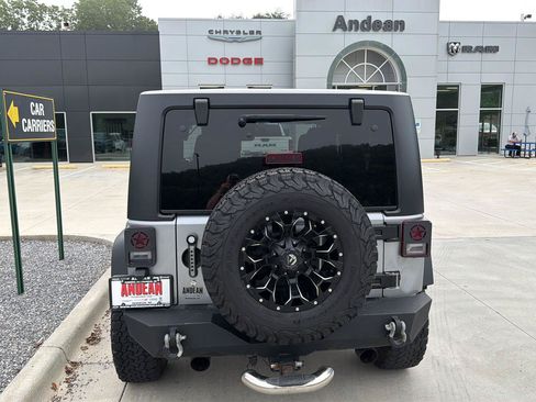 Used 2017 Jeep Wrangler Sport w/ Quick Order Package 24S AWD/4WD image 4