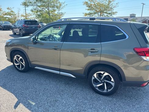 Certified 2023 Subaru Forester Touring AWD/4WD image 19