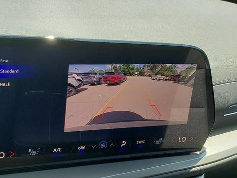 New 2026 Chevrolet Traverse LT w/ Sun and Wheel Package AWD/4WD image 28