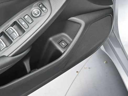 Used 2022 Honda Accord Sport image 12
