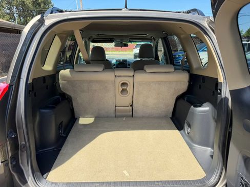 Used 2011 Toyota RAV4 4WD w/ Upgrade Value Pkg image 12