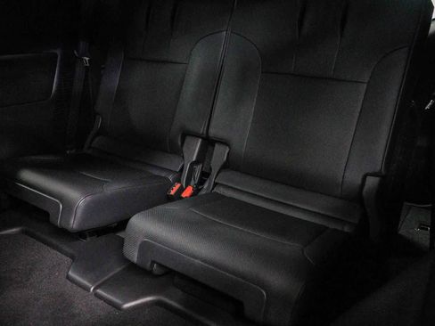 Used 2024 Lexus LX 600 4WD w/ Interior Upgrade Package image 19