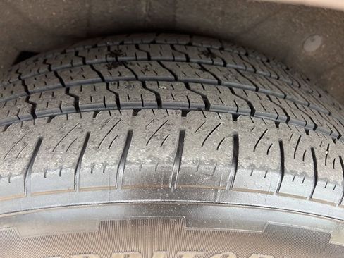Used 2025 Ford Expedition Platinum AWD/4WD image 11