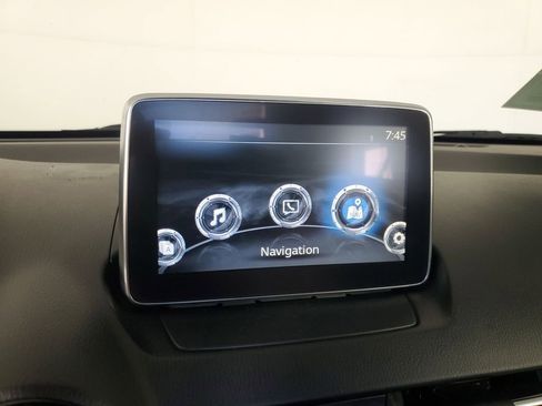 Used 2017 Toyota Yaris iA image 21