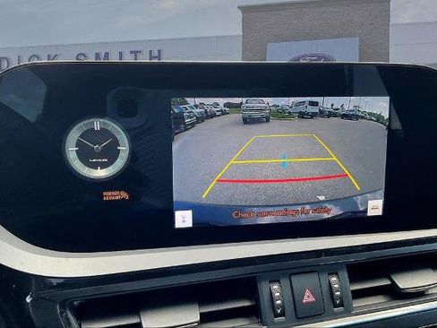 Used 2024 Lexus ES 350 F Sport w/ Accessory Package (Z2) FWD image 14