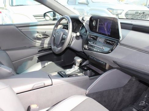 Certified 2023 Lexus ES 350 w/ Premium Package image 5