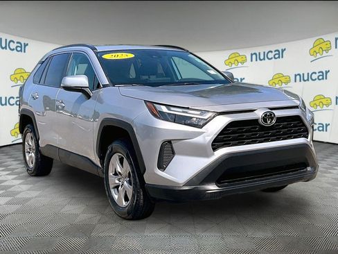 Used 2025 Toyota RAV4 XLE AWD/4WD image 1