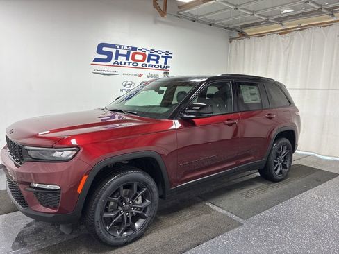 New 2025 Jeep Grand Cherokee Limited image 1