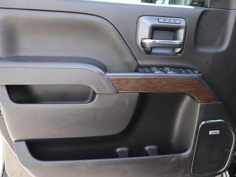 Used 2019 GMC Sierra 2500 Denali w/ Duramax Plus Package image 12