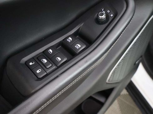 Used 2023 Jeep Grand Cherokee 4WD 4xe image 39