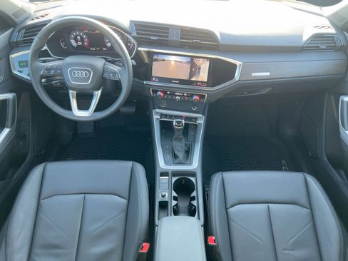 Certified 2025 Audi Q3 2.0T Premium Plus w/ Premium Plus Package image 17