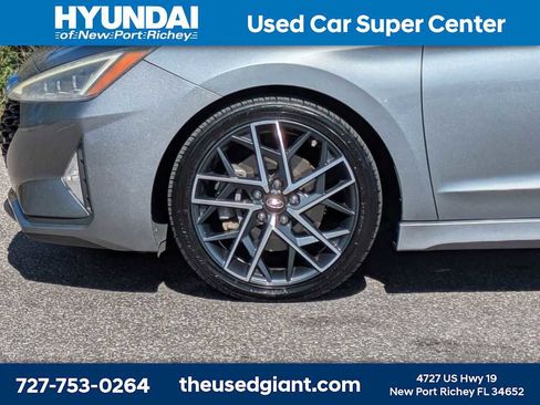 Used 2019 Hyundai Elantra Sport w/ Cargo Package image 10
