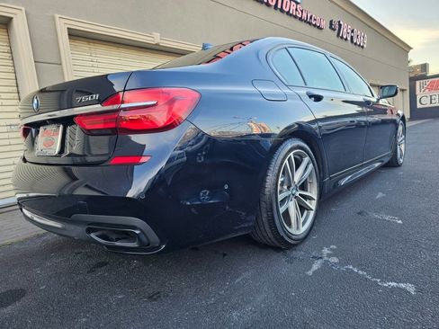 Used 2019 BMW 750i xDrive w/ Executive Package image 28
