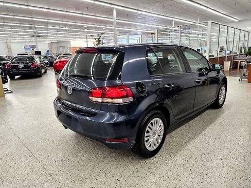 Used 2011 Volkswagen Golf 4dr HB Auto image 4
