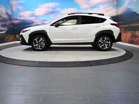 Used 2025 Subaru Crosstrek 2.0i Premium w/ Crosstrek Mirror Package image 5
