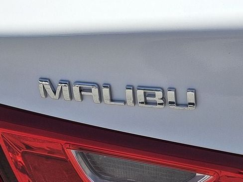 Used 2024 Chevrolet Malibu LT FWD image 38