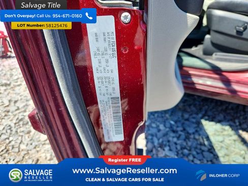 Used 2017 Dodge Grand Caravan SXT w/ Rear Park Assist Package FWD image 17