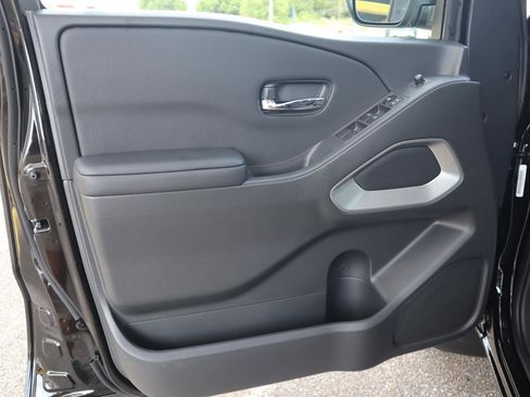 New 2026 Nissan Frontier SV w/ SV Convenience Package image 17