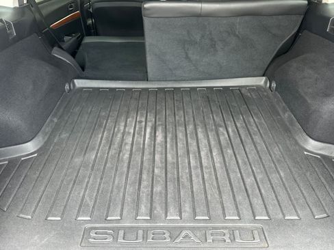 Used 2013 Subaru Outback 2.5i Limited w/ Moonroof Pkg AWD/4WD image 15